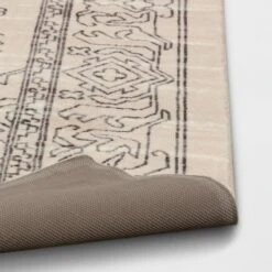 Plush Persian Style Area Rug Cream - Threshold™ -Home Deals Store GUEST 094d1483 09c3 4a79 a27c 9f926cb0e4bb